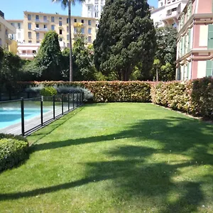 Couette-café Intercontinental Superbe Avec Piscine 